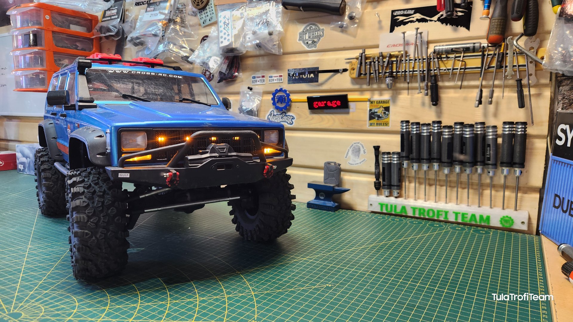 Cross-rc EMO X2, самый интересный на мой взгляд из 8-рок смотреть онлайн