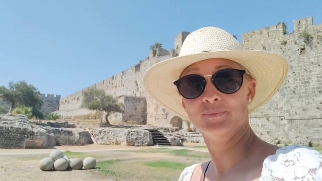 А был ли он - Колосс Родосский? Поездка на машине в г. Р? смотреть онлайн