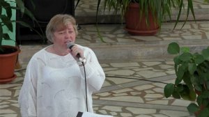 Меня печали гонят ко кресту