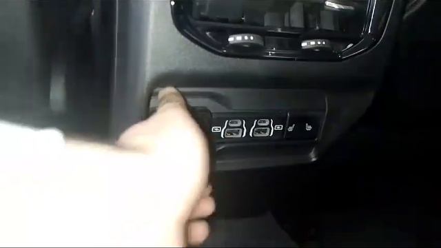 Новый JEEP GRAND CHEROKEE 2.0 AWD (видеопрезентация) смотреть онлайн