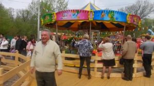 Прогулка по аттракцион-кафе «Три медведя» 2013 - часть 1