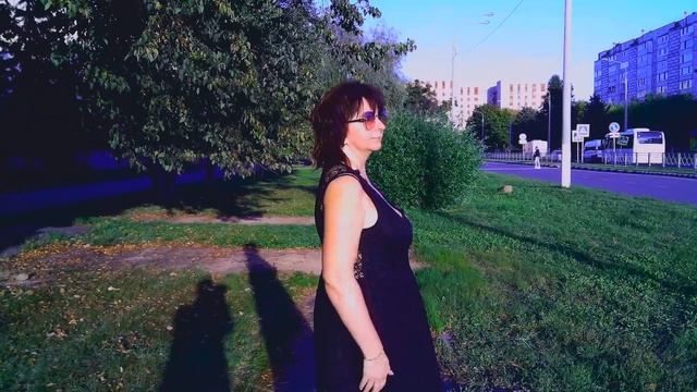 Кружевное платье из магазина DEXIA смотреть онлайн