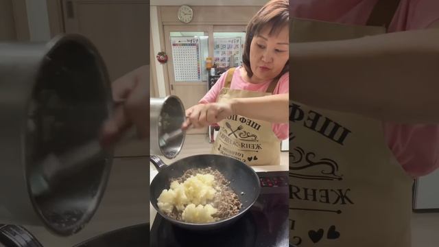 Пирожки с печенью и картошкой смотреть онлайн