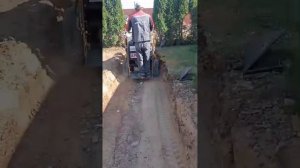 Китайский минипогрузчик на гусеницах,  думпер, минитр?