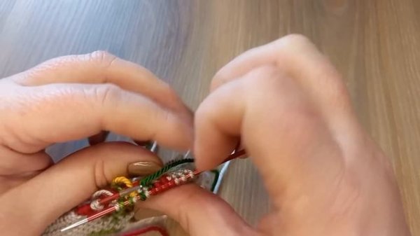 Вязаные следочки "Подарочные "💐спицами.👌