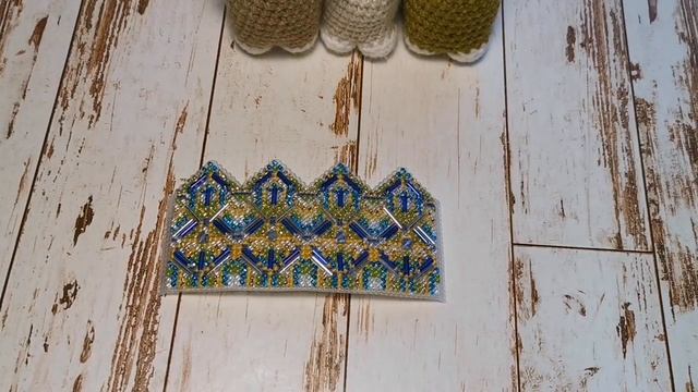 Рукодельные будни. Апрель, май. Подарочки. #вышивка_крестом #вышивка_на_пластике #вязаныеигрушки смотреть онлайн