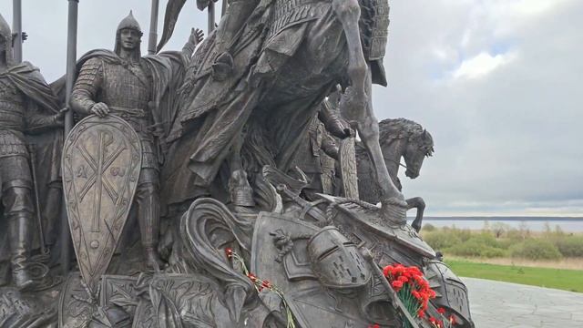 Памятник Князь Александр Невский с дружиной | Интерес? смотреть онлайн