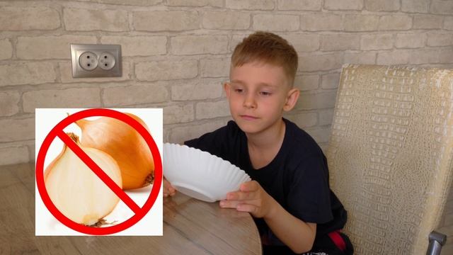 Всем, кто не любит лук в супе, посвящается смотреть онлайн