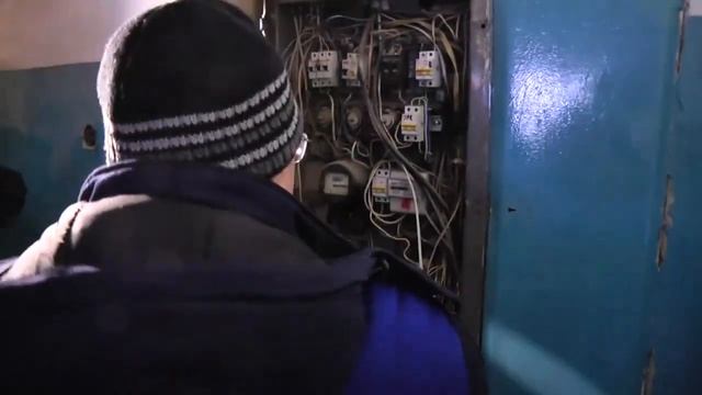 К должникам АО 