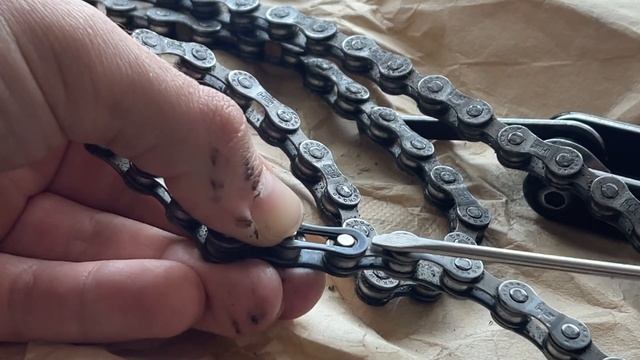 Как открыть замок цепи велосипеда KMC SHIMANO