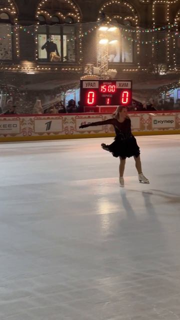 Ирина Слуцкая на Красной площади смотреть онлайн