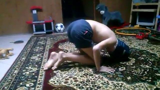 Как крутится на голове