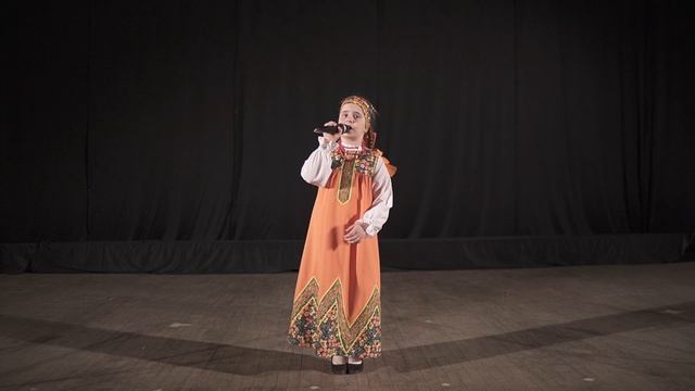 458 Аксёнова Анна - Было у матушки 12 дочерей младшая группа Ансамбль народной фольклорной пемни Тал смотреть онлайн