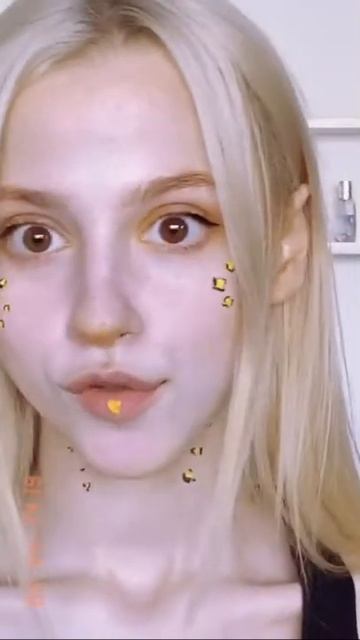 И вся вода вмиг окрасилась кровью ♦️