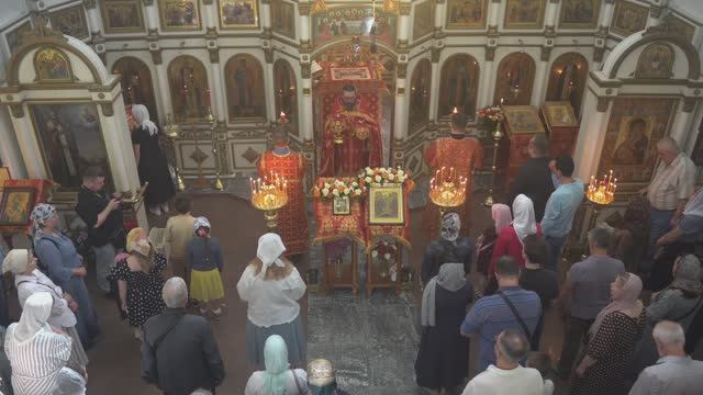 Запись трансляции 25 мая 8:40. Часы. Литургия смотреть онлайн