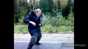 Понесли ботинки Митю.