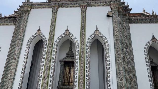 Королевский дворец. Храм изумрудного Будды. смотреть онлайн