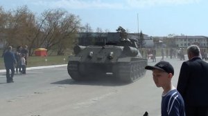 СУ-100 самоходно-артиллерийская установка (САУ)