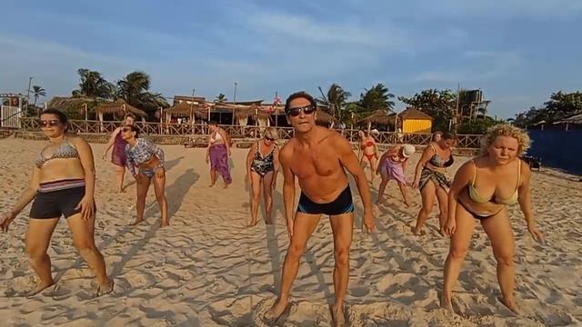 Баланс 4х Стихий на побережье индийского океана, вечер смотреть онлайн