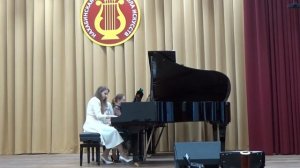 Концерт " С музыкой не расстаемся" Улановская Юлия, Халютина Ольга