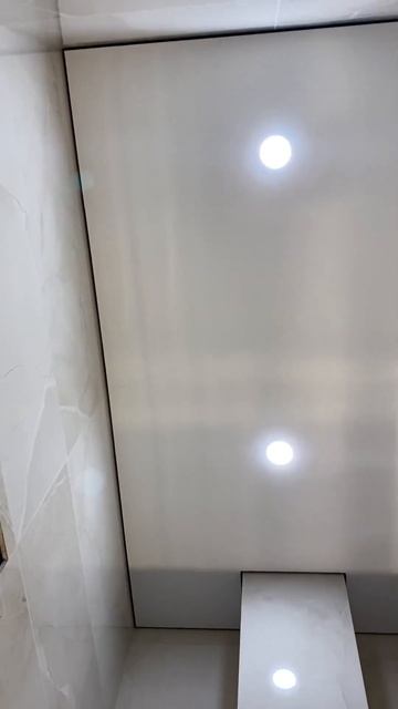 Теневой натяжной потолок в санузле. смотреть онлайн