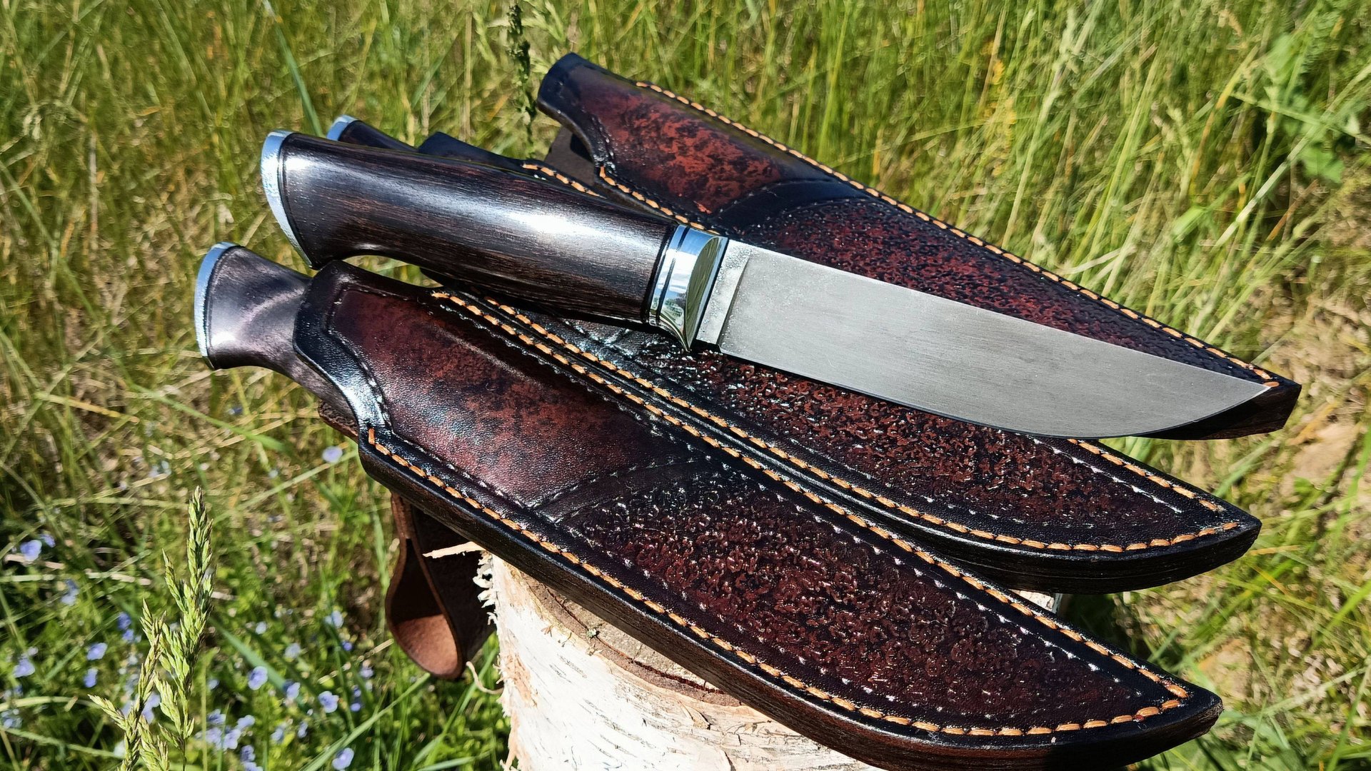 Три свободных ножа на продажу из стали QPM-53 смотреть онлайн