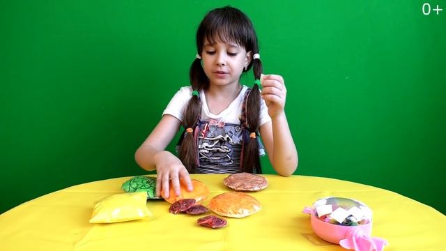 Ангелина ПОКАЗЫВАЕТ Как Сделать 3D СКВИШИ из бумаги. Видео Для Детей смотреть онлайн