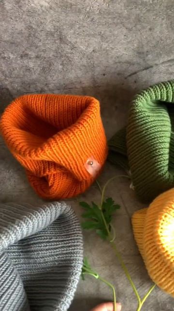 Вязаные шапки ручной работы из мериносовой шерсти Lana Gatto Москва. Официальный сайт Baleni.ru смотреть онлайн