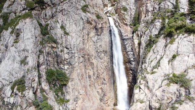 Водопад Бурхан Булак. смотреть онлайн