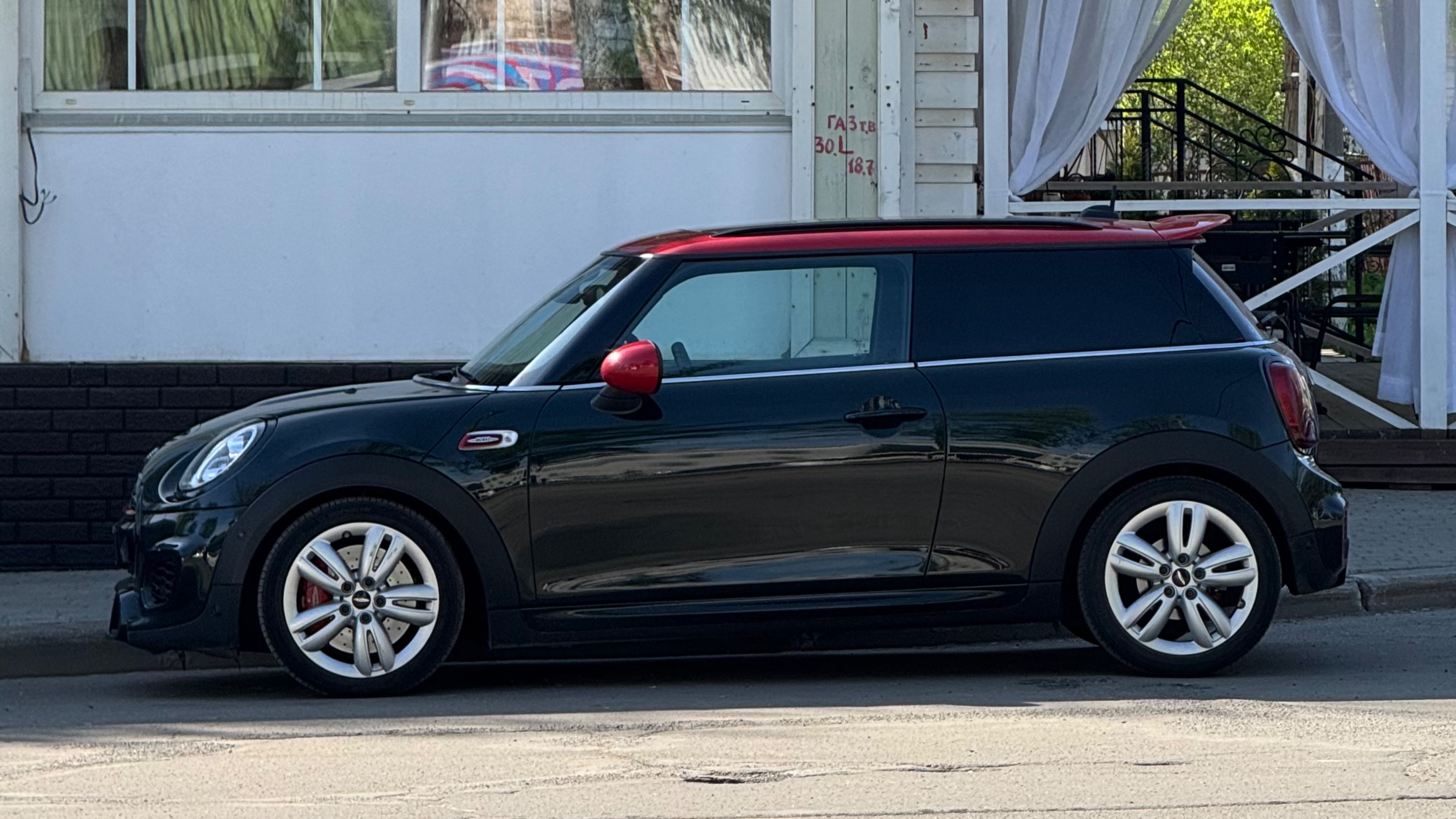 2018 Mini JCW / John Cooper Works смотреть онлайн