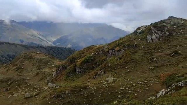 Из моего окна видны вот такие горы! смотреть онлайн