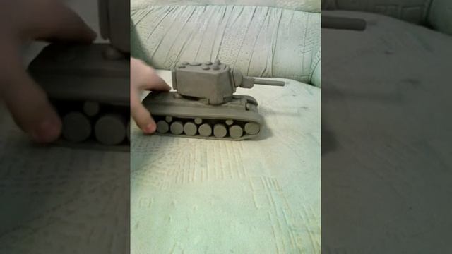 Обзор танка КВ-2 из пластилина со стоковой башней смотреть онлайн