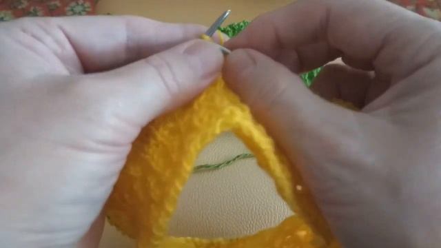 РЕЛЬЕФНЫЙ УЗОР ПО КРУГУ СПИЦАМИ ДЛЯ КАРДИГАНОВ, СВИТЕРОВ, ШАПОК, СНУДОВ, ШАРФОВ И ТОПОВ смотреть онлайн