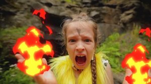 Stone Age SuperSofi! Дикие дети! Волшебная пещера!