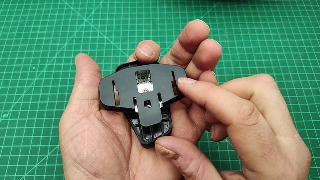 Q28 - китайская Bluetooth гарнитура с камерой смотреть онлайн