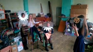 Клип песни «он показывал писюн»