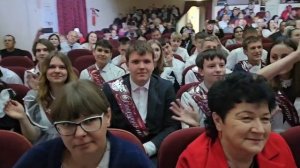 Последний звонок 9 Б класс. Прикольный клип!