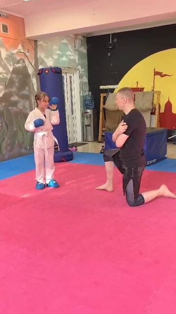 Персональная тренировка позволяет подготовить бриллиантовую блестящую технику кумитэ