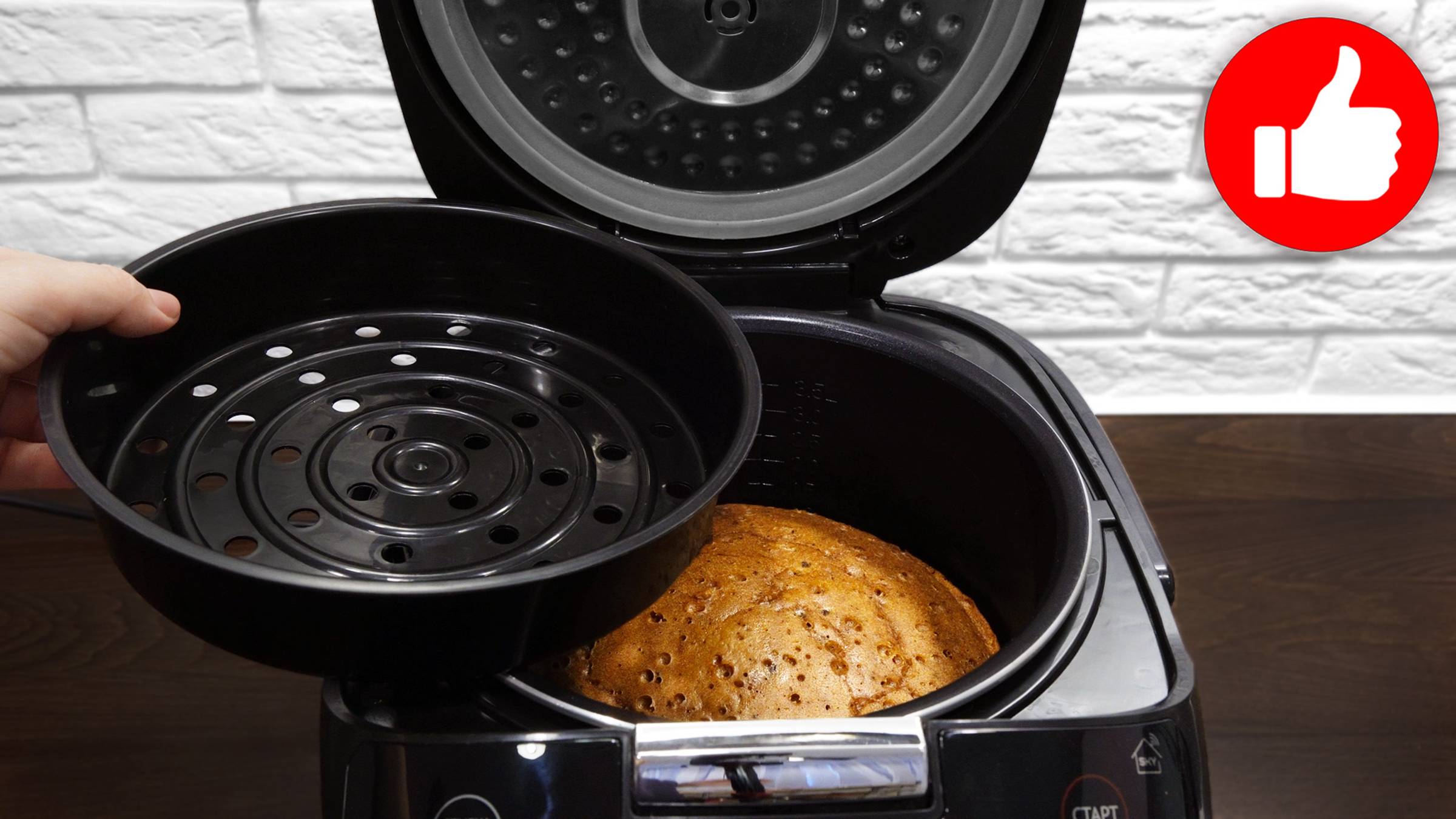 Такой пирог съедят за минуту! Пирог очень вкусный и простой в приготовлении в мультиварке к чаю! смотреть онлайн