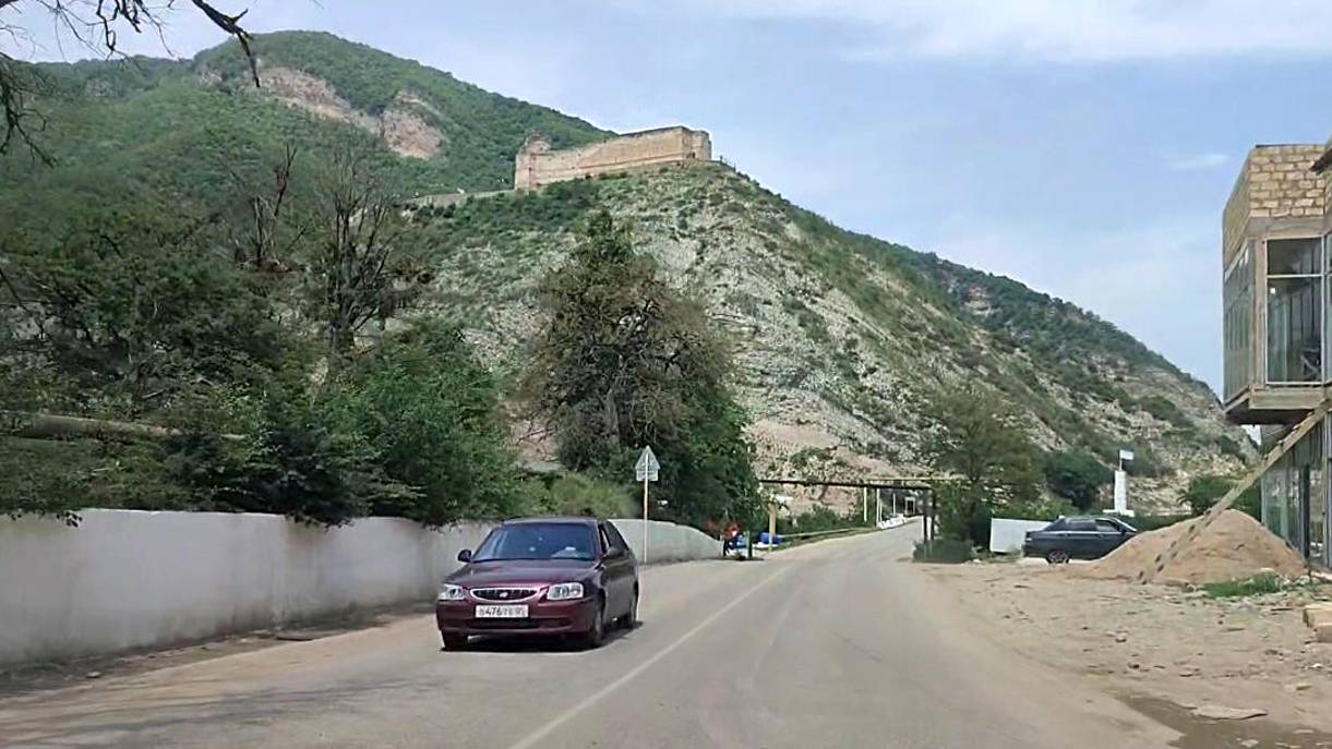 Колесим по Табасаранскому району Дагестана. Едем в Хучнинскую крепость смотреть онлайн