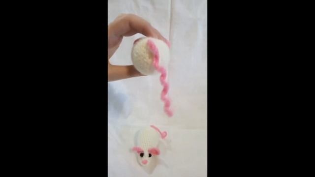 ВЯЗАНЫЕ ИГРУШКИ. (МЫШКИ БОНЯ И БАРБАРИС) смотреть онлайн