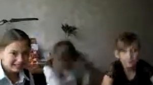 ШКОЛЬНИЦЫ НА КАМЕРУ ТАНЦУЮТ. УГАР. ОР ВЫШЕ ГОР