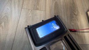 Установка беспроводной зарядки HAVAL JOLION.