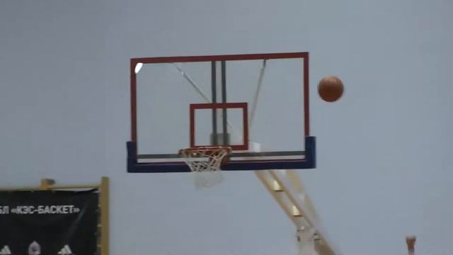 КЭС БАСКЕТ смотреть онлайн