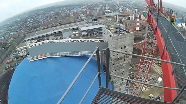 Подъём на башенный кран и Обзор кабины крана Kroll смотреть онлайн