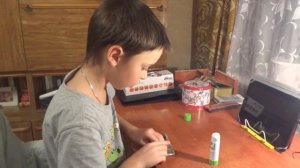 телефон из картона