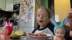 Мукбанг от Лизы, дело было вечером, делать было нечего