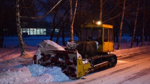 Шнекоротор ДЭ-220А (СШР-2,6М) на шасси ДТ-75МЛ. Работа.