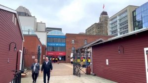 городок Галифакс, Канада