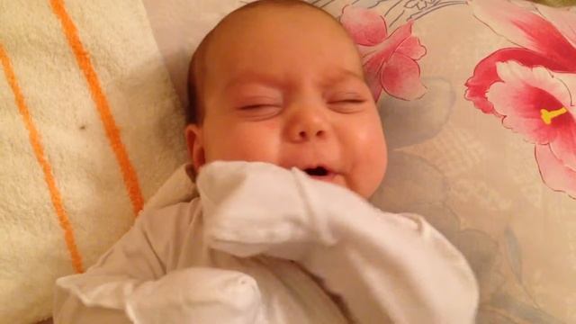 01.03.2016 Малышка чихает смотреть онлайн